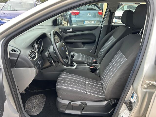 FORD FOCUS TREND ESTATE 1.6 TDCI SPANISH LHD IN SPAIN 102000 MILES SUPERB 2009